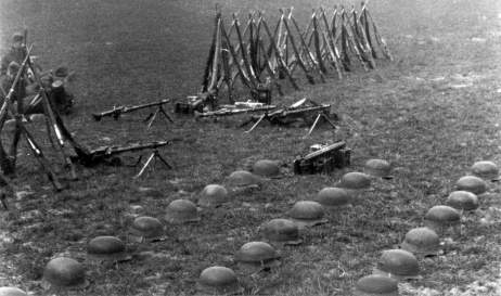 Night camp at the Russian front